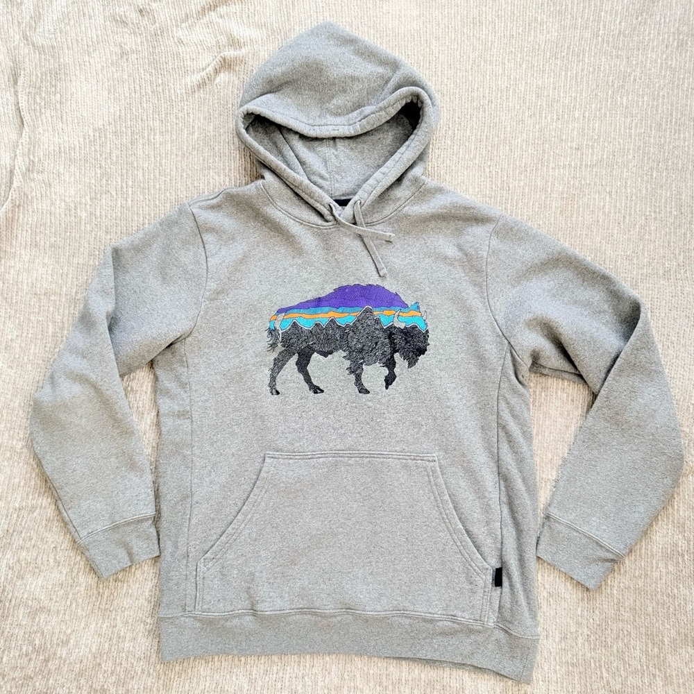 Patagonia‎ Gray Buffalo Graphic Hoodie Sweatshirt Men’s Medium Uprisal